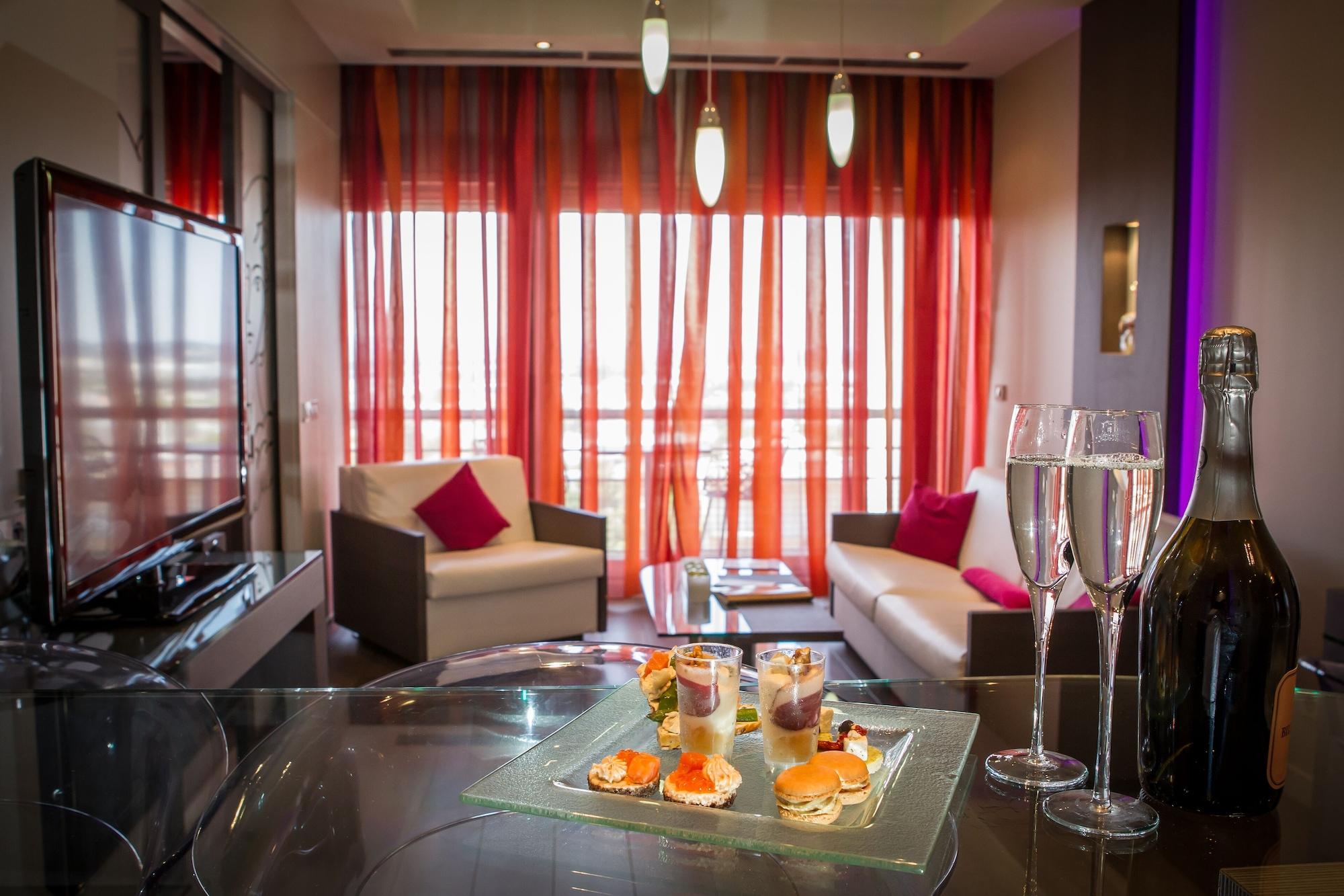 נים Hotel & Spa Vatel מראה חיצוני תמונה